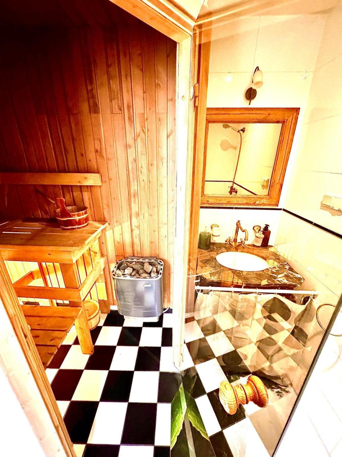 Appartamento Medieval Unit With Sauna Reval Esterno foto